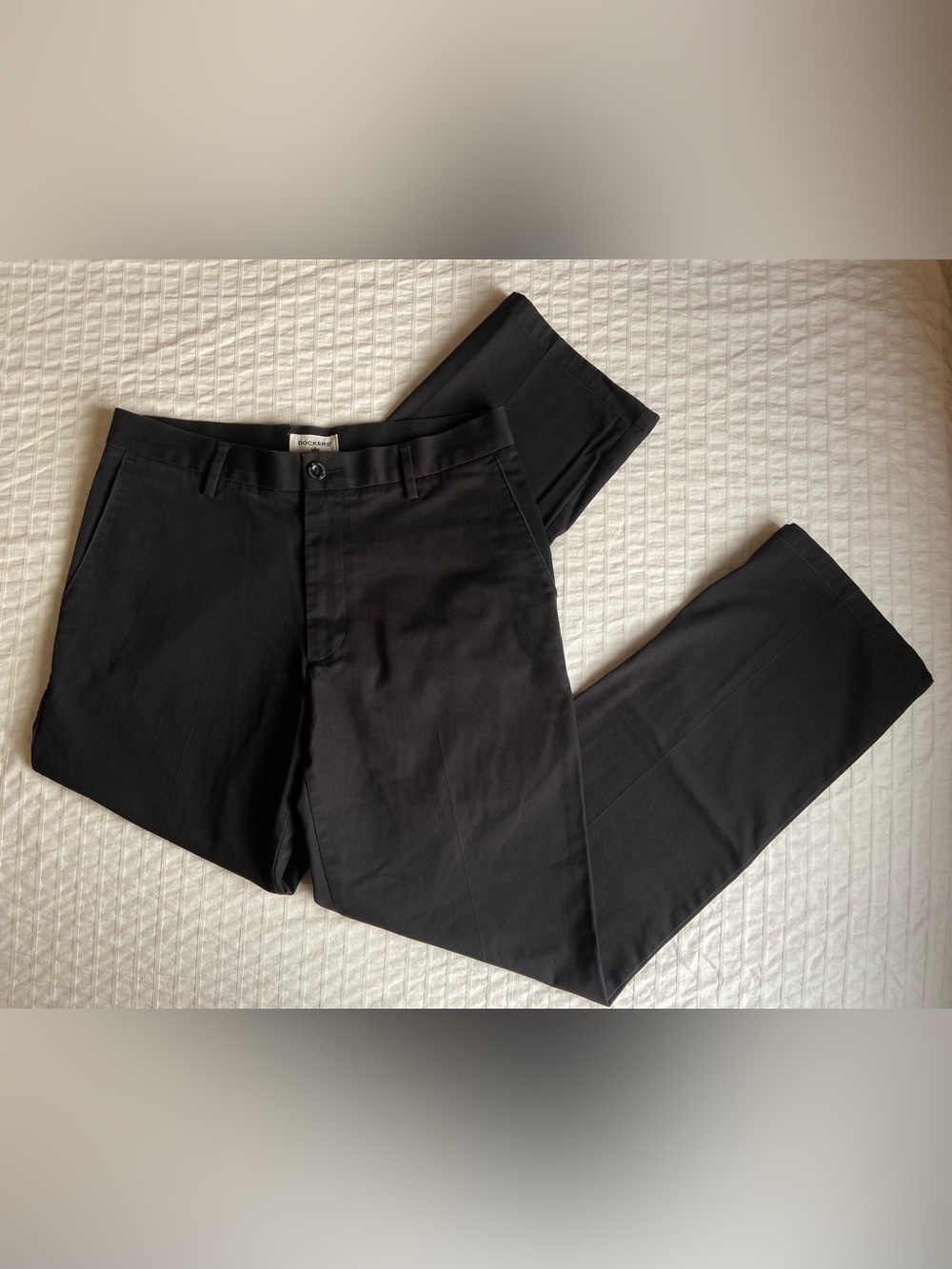 Dockers Men's Black Straight-Leg Chinos size 32x32